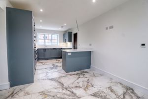 Kitchen/Diner- click for photo gallery